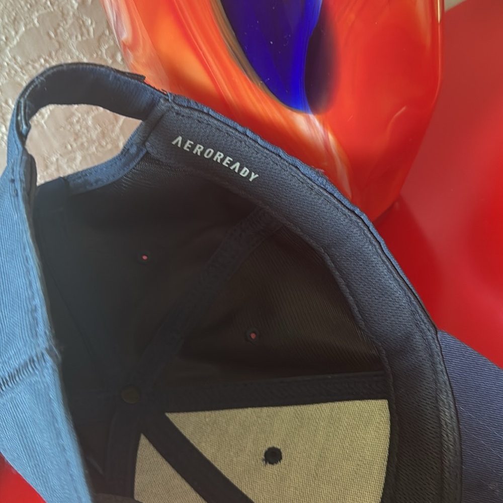 ADIDAS Aeroready Cap Hat Blue Red Detail Adjustable NWOT - Picture 9 of 9